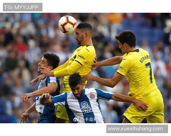 希姆内斯梅开二度，比利亚雷亚尔主场3-0完胜西班牙人