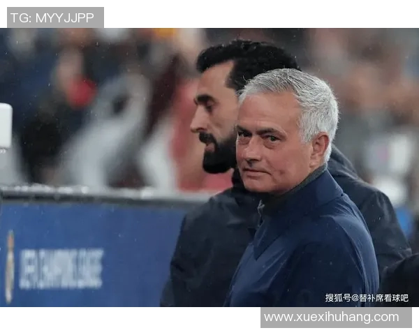 曼城欧冠小组赛提前出局，球迷怒喷主帅战术败笔